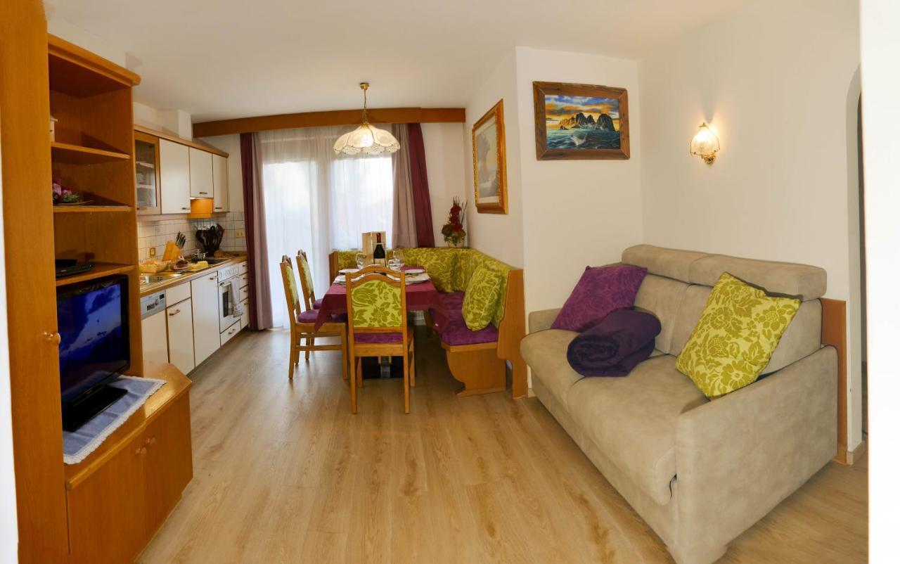 Villa Artic Apartments Кампителло-ди-Фасса Экстерьер фото