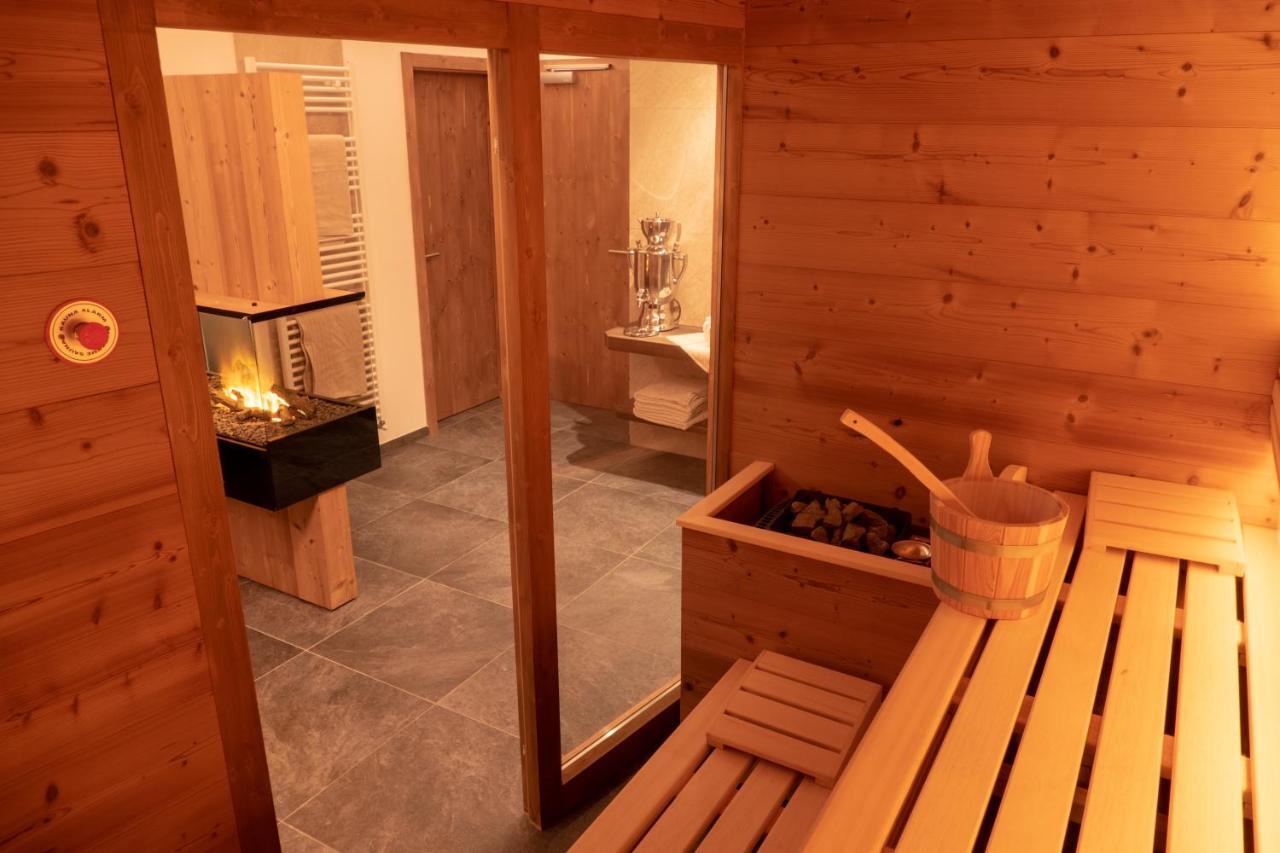 Villa Artic Apartments Кампителло-ди-Фасса Экстерьер фото